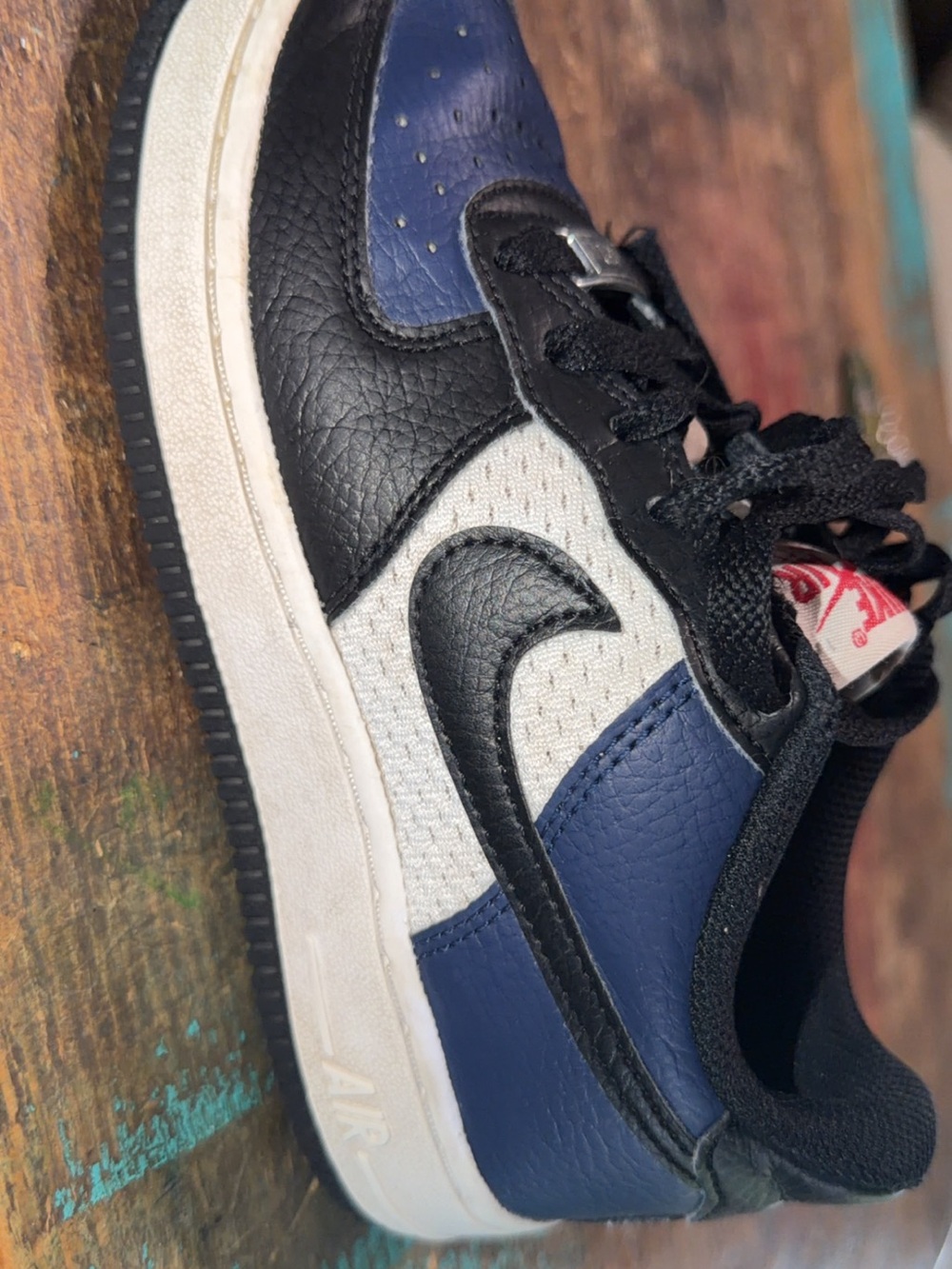 Nike Kids Air Force 1 Low-Top Sneakers in Black, White & Navy